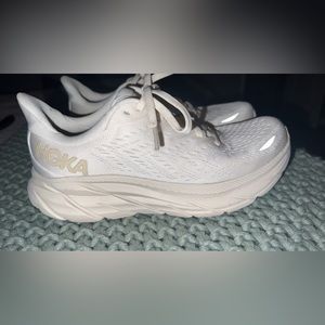 Women’s Hoka Clifton 8 Size 6.5